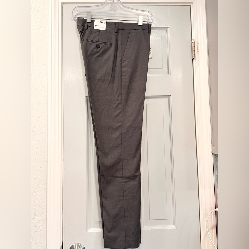 Men’s Express gray extra slim pant size 29 x 32 NWT